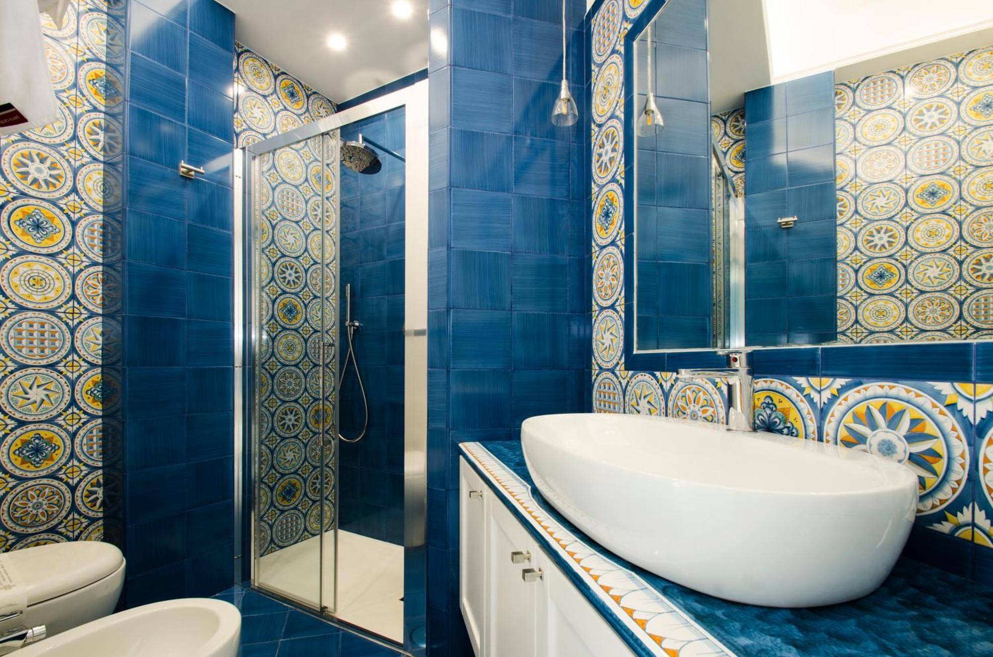 Luxury 3*